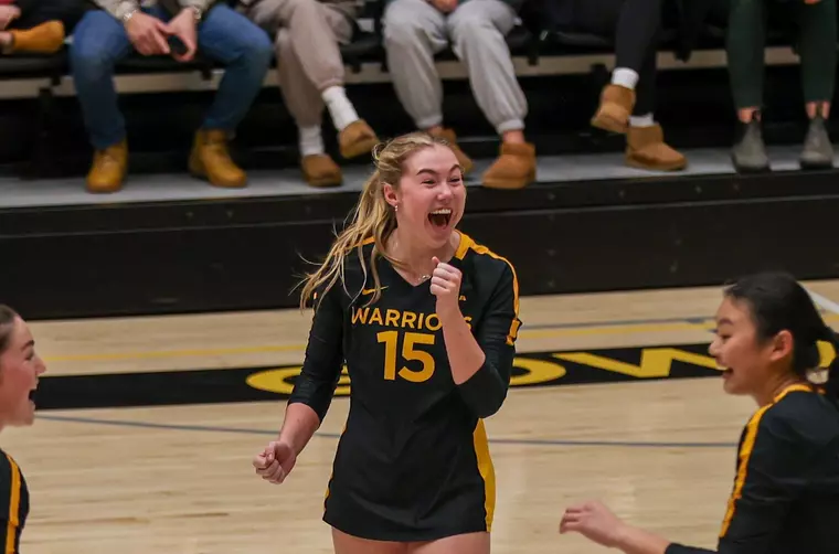 Warriors Dig Deep to Secure Five-Set Win
